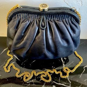 VINTAGE CHANEL BLACK & GOLD CHAIN PURSE